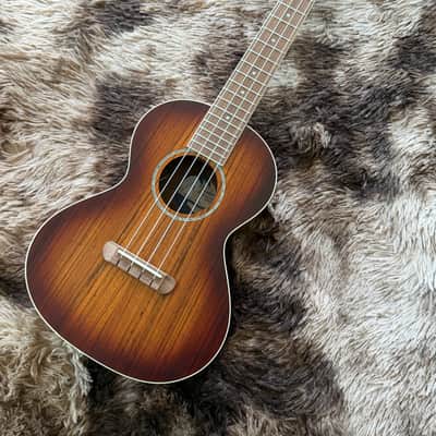 Fender Rincon V2 Tenor Ukulele - Aged Cognac Burst