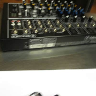 Mackie Mix12FX 12-Channel Compact Mixer with Effects 2015 - Present - Black image 4