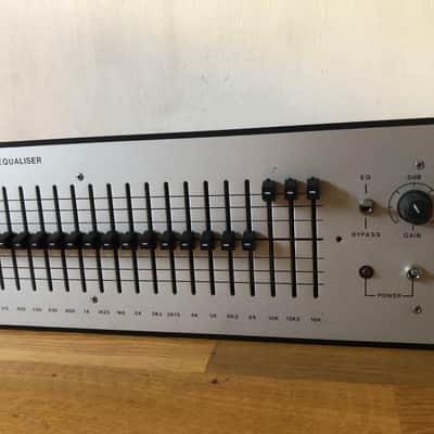 Klark Teknik DN27A graphic equalizer 1976 image 3