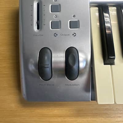 M-Audio KeyRig 49 MIDI Keyboard Controller 2008 - 2012 - Silver image 2