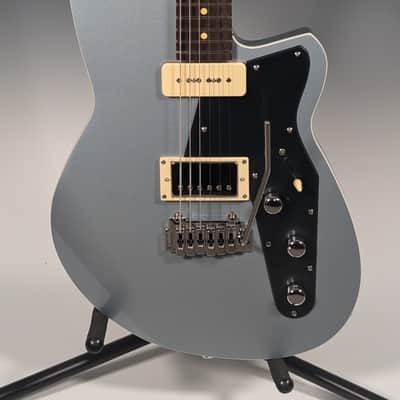 Reverend Double Agent W, Metallic Silver Freeze image 2