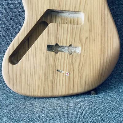 Ash Wood Left Handed 4 String Jazz Bass Style Body image 2