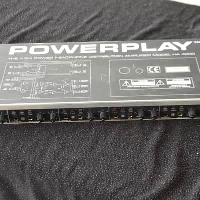 Behringer Powerplay HA 4000 * Rack-mount headphone amplifiers with 4 independent sections * image 2