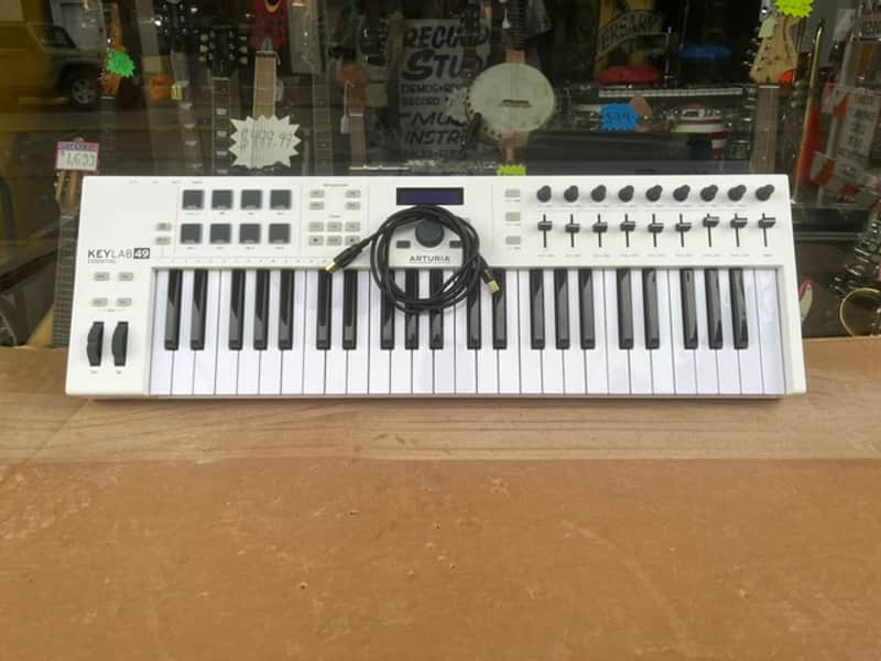Arturia Keylab 49 Midi Keyboard - White image 1