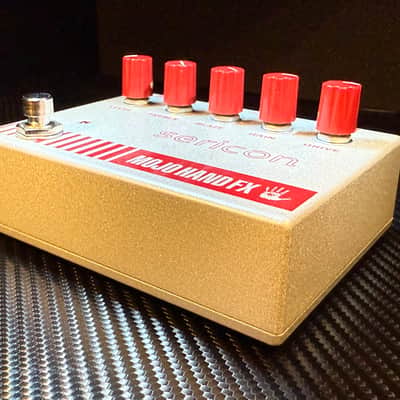 Mojo Hand FX Sericon 2021 - Present - Silver / Red image 6
