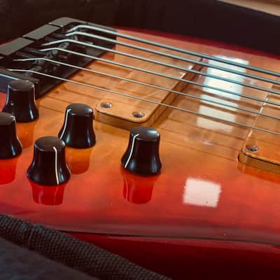 F Bass BN6 (12/09) - Auburn Burst image 7