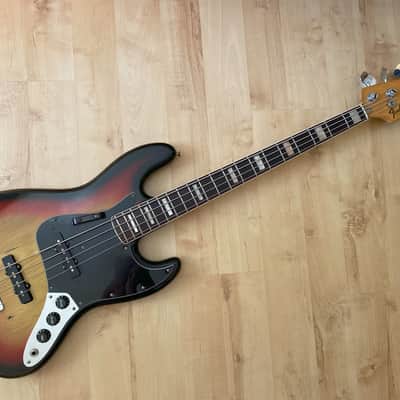 1977 78 Fender Jazz Bass w/OHSC, strap, owner's manual, warranty card image 2