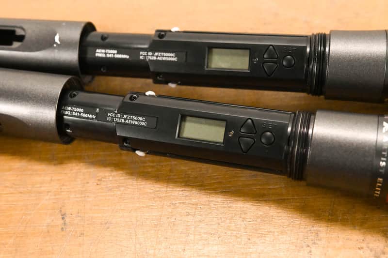 Audio-Technica AEW-R5200 Receiver w/ two AEW-T4100 Mics: 541
