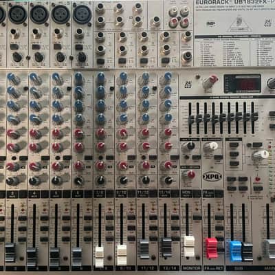 Behringer Eurorack UB1832FX-Pro 18-Input 3/2-Bus Mic / Line Mixer