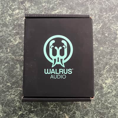 Walrus Audio Julianna Deluxe Chorus / Vibrato 2020 - Present - Blue image 8