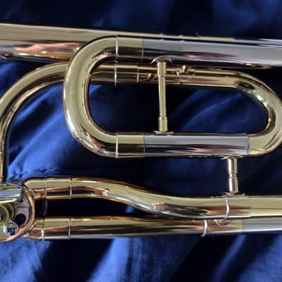 Yamaha YSL-446G Intermediate Bb/F Trombone 2022s - Lacquered Brass image 4