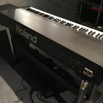 Roland RD-1000 Digital Piano w Stand. 88 Keyboard Has Seen Studio Use Only, NICE ! image 11