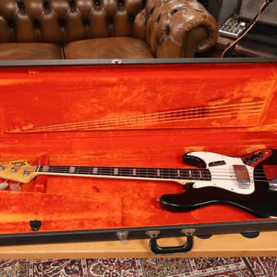 Fender 1972 Jazzbass Black with 60s Case image 8