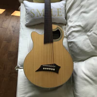 Left Handed Warwick 6 String Fretless Alien Bass in Excellent image 2