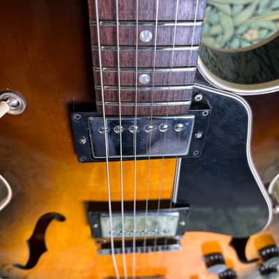Gibson Limited Edition ES-135 Tobacco Burst 2000 image 4