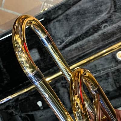 Yamaha YSL584G F Trigger Trombone with case image 12