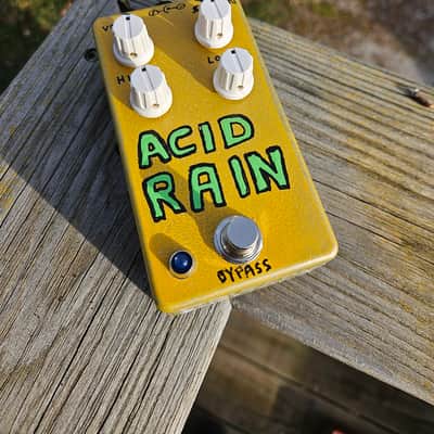 Faecain Pedals - PedalPCB Acid Rain Fuzz image 2