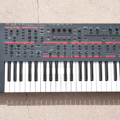 Dave Smith Instruments Pro 2 44-Key Monophonic / Paraphonic Synthesizer 2014 - 2018 - Black with Wood Sides