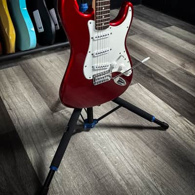 Squier Affinity Stratocaster SSS - Candy Apple Red image 3