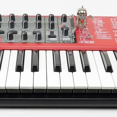 Clavia Nord Lead 4 Performance Synthesizer + Neuwertig + 2 Jahre Garantie