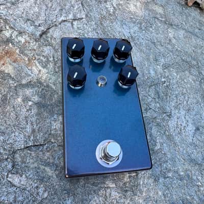 Scarab Deluxe Fuzz Clone image 1