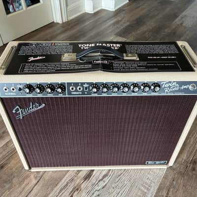 Fender Twin Reverb, Tone Master, 2-Channel, 85-Watt, Celesition,..Like New! image 4