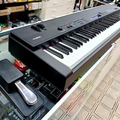 Yamaha CP40 Stage - Pianoforte Digitale 88 tasti pesati image 2