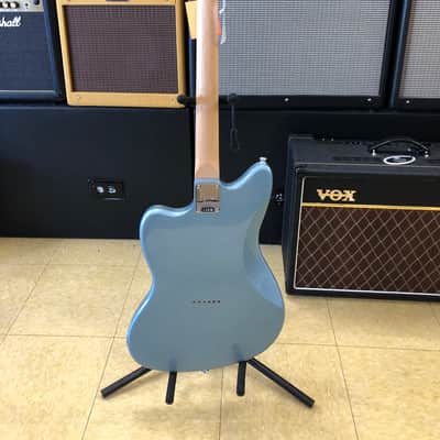 Squier Paranormal Offset Telecaster SJ - Ice Blue Metallic image 4