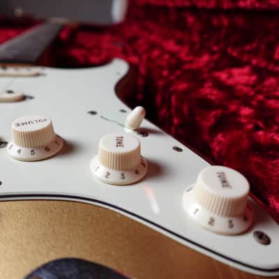 RARE Fender Custom Shop '63 Winter LTD Stratocaster | MINT & Pro Setup image 9