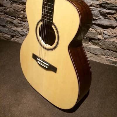 Simon & Patrick Showcase Rosewood Concert Hall w/Case image 3