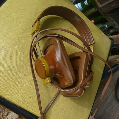 Zenith stereo headphones 1960's - beige brown image 3