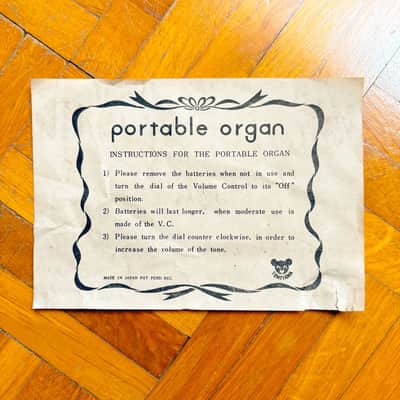 Tomiyama Tomy TS-14 (by Sun) Mini Portable Organ (Japan, 1950s)! Rare battery-powered electric toy organ! With original box and document! Super rare! image 4