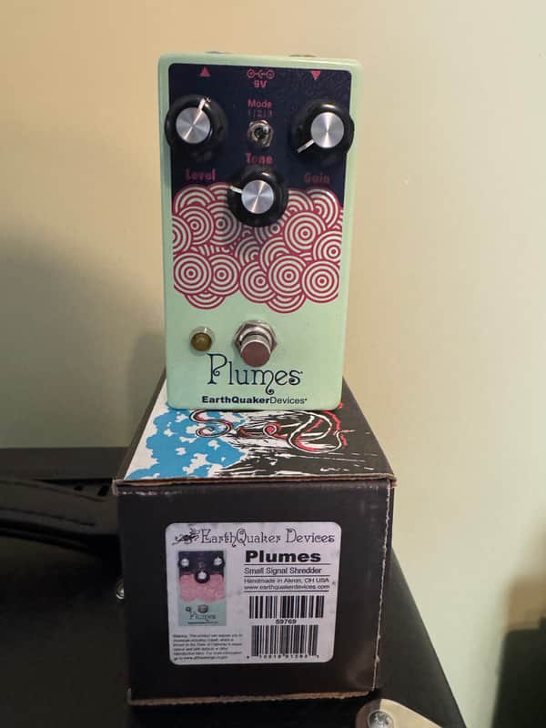 EarthQuaker Devices Plumes Small Signal Shredder