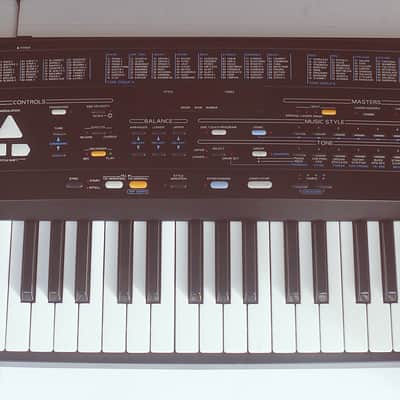 Roland E16 61-Key Intelligent Synthesizer Black image 1