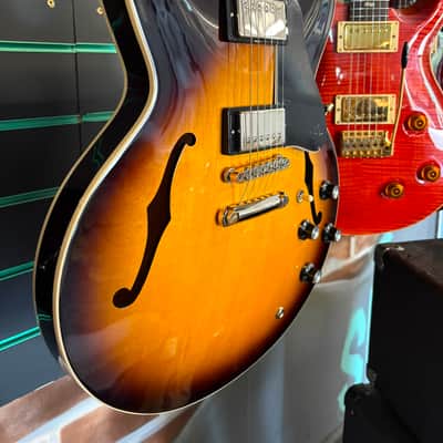 Gibson ES-335 60’s Vintage Burst Semi-Hollow Electric Guitar image 4