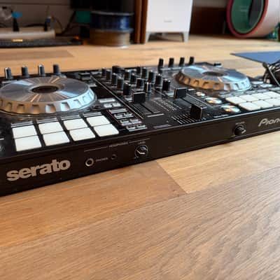 Pioneer DDJ-SR2 Portable 2-channel Controller for Serato DJ 2010s Black image 6