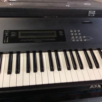 Korg M1 Digital Synthesizer image 3