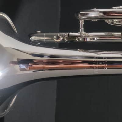 Getzen Capri Series Cornet Shepherd's Crook ,2 Mouthpieces & Hardcase . 1992 - Silver plated image 8