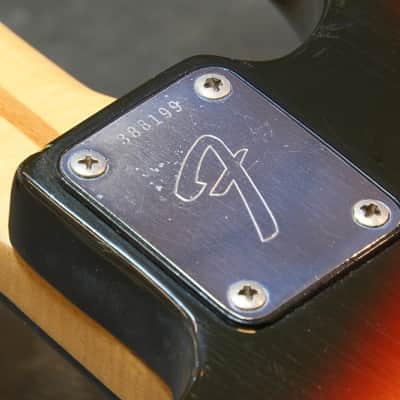 Fender 1973 Jazz Bass, Black-Block Markers, 3-Color Sunburst (Pre-Owned) image 12