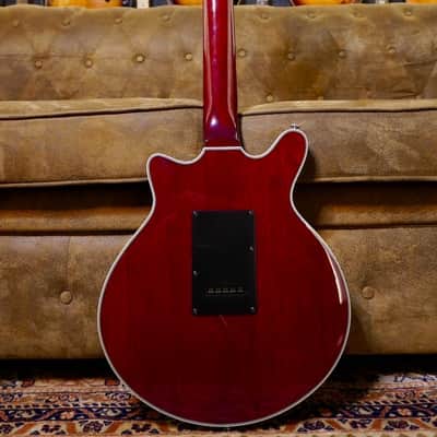 Brian May Guitars Brian May Guitars Rightone Strap BM Book Red Special Pack image 14