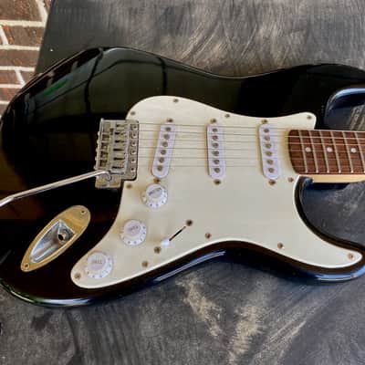 2000 Squier Stratocaster image 2