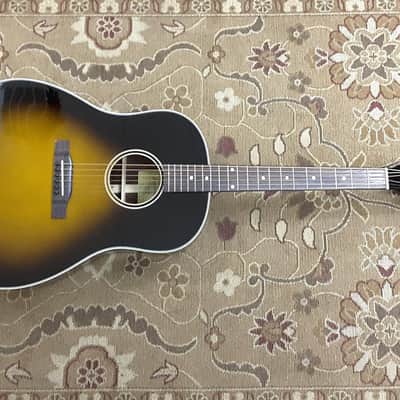 Eastman E20SS Slope Shoulder Dreadnought Sunburst