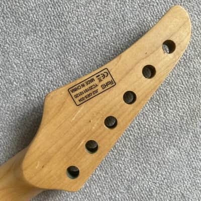 Maple Wood Short Scales Guitar Neck with 24 Frets Fingerboard image 6