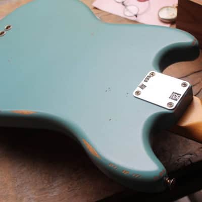 FENDER Justin Meldal-Johnsen Road Worn Signature Mustang Bass Faded Daphne Blue, GIGBAG, 3, 51 KG image 8