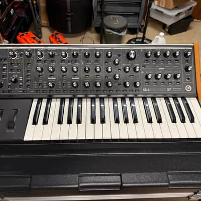 Like New Moog Subsequent 37 Analog Synth With Road Case