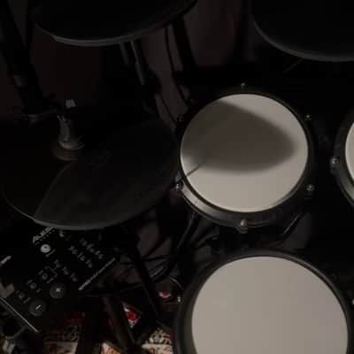 Alesis Nitro Max Expanded 10 Piece Electronic Kit 2023 - Glossy image 2