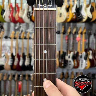 Gibson   L 00 Special Satin Sunburst image 6