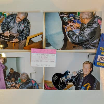 Gibson B. B. King Personally Autographed Gibson ES-355 “Lucille” 1993 - Classic, elegant Ebony finish with all-gold hardware image 17
