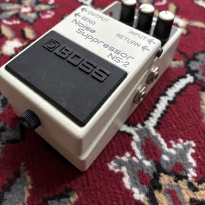 1993 BOSS NS-2 Noise Suppressor Guitar Effect Pedal Silver Label Taiwan w/ Box image 4