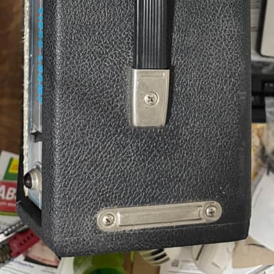 Fender Vibro Champ 6-Watt 1x8 Guitar Combo - Silverface image 11